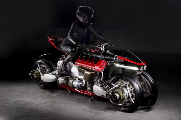 ரோல்ஸ் ராய்ஸ், பென்ட்லீ சொகுசு கார்களை விட இந்த பைக்கின் விலை அதிகமாம்... எதுக்கு இவ்வளவு விலைனு தெரியுமா..? ரோல்ஸ் ராய்ஸ், பென்ட்லீ சொகுசு கார்களை விட இந்த பைக்கின் விலை அதிகமாம்... எதுக்கு இவ்வளவு விலைனு தெரியுமா..?