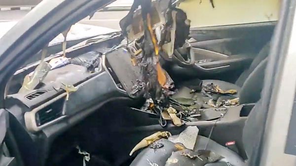 மீண்டும் 'சைனா மேட்' என நிரூபித்த எம்ஜி ஹெக்டர்... நாடு ரோட்டில் தீ பிடித்த 19 நாளே ஆன புத்தம் புதிய கார்...