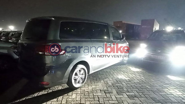 முதல்முறையாக இந்தியாவில் தரிசனம் கொடுத்த எம்ஜி எம்பிவி கார்