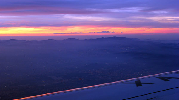 பசிபிக் கடல் மீது பறப்பதை தவிர்க்கும் பைலட்கள்... விமானங்கள் சுற்றி செல்லும் மர்மம் என்னனு தெரியுமா? பசிபிக் கடல் மீது பறப்பதை தவிர்க்கும் பைலட்கள்... விமானங்கள் சுற்றி செல்லும் மர்மம் என்னனு தெரியுமா?