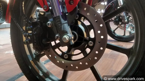 புதிதாக இரு நகரங்களை நோக்கி படையெடுக்கும் ரிவோல்ட் மின்சார பைக்குகள்... எந்தெந்த நகரங்கள் என்பதில் புதிர்..! புதிதாக இரு நகரங்களை நோக்கி படையெடுக்கும் ரிவோல்ட் மின்சார பைக்குகள்... எந்தெந்த நகரங்கள் என்பதில் புதிர்..!