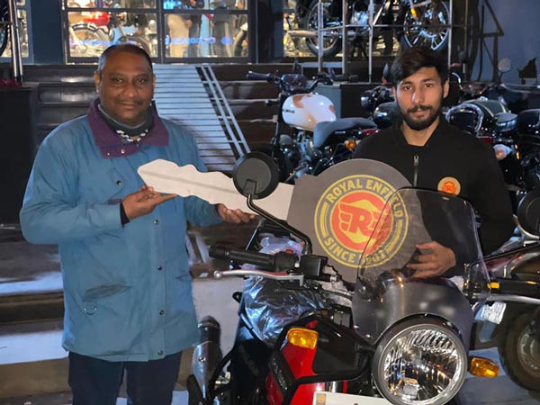 ராயல் எண்ட்பீல்டு ஹிமாலயன் பிஎஸ்6 பைக்கிற்கான டெலிவிரிகள் துவங்கியது...