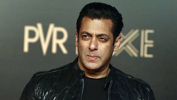 உடன் நடித்தவருக்கு ரூ. 1.84 கோடி காரை பரிசளித்த ஹீரோ... வீடு தேடி வந்த மிகப்பெரிய ஆச்சரிய பரிசு...!