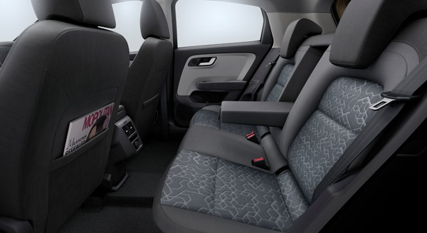 உலக நாடுகளை மூக்கின் மேல் விரல் வைக்க வைத்த டாடா கார்... விலை தெரிந்தால் நீங்களும் வாங்கிடுவீங்க...