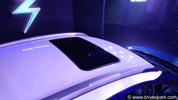 மிக சவாலான விலையில் புதிய டாடா நெக்ஸான் எலெக்ட்ரிக் கார் விற்பனைக்கு அறிமுகம்!