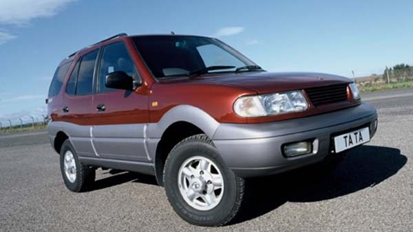 கார் விபத்தில் காயமடைந்த பிரபல நடிகை... யார் என்று தெரிந்தால் நொறுங்கி போயிருவீங்க...