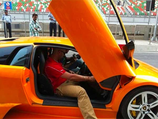 இந்திய பணக்காரர்களிடம் இருக்கும் மிக விலை உயர்ந்த கார்கள் பற்றிய இந்த விஷயம் உங்களுக்கு தெரியுமா?