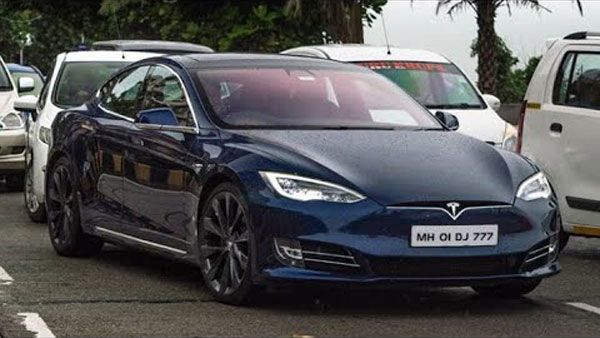 ஒவ்வொன்றும் பல கோடி ரூபாய் மதிப்பிலானவை... அம்பானி குடும்பத்தினர் களமிறக்கிய புது முக கார்கள்... டெஸ்லா முதல் ஜே வேகன் வரை...