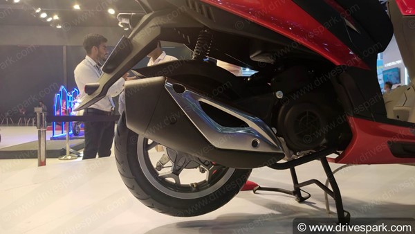 பர்க்மேனுக்கு போட்டியாக மலிவு விலை மேக்ஸி ஸ்கூட்டரை களமிறக்கும் அப்ரில்லா... புள்ளிங்கோக்களை கவர அதிரடி... 