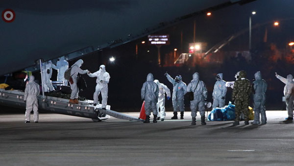 ஆட்டோ எக்ஸ்போவில் கொரோனா வைரஸ் பரவுவதை தவிர்க்க முன்னெச்சரிக்கை நடவடிக்கைகள் தீவிரம்