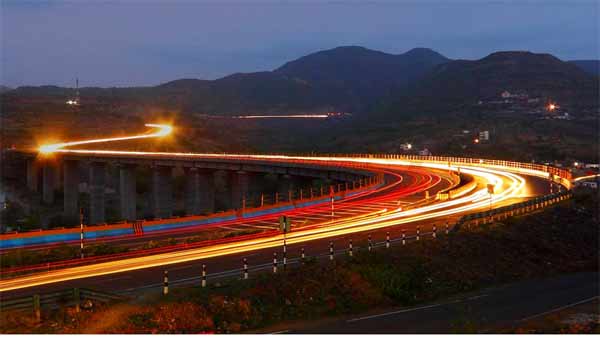 ஹைபிரிட் லேனுக்குள் தவறாக நுழைந்த வாகனங்கள்.. ரூ. 20 கோடி அபராதமாக வசூல்.. கதறும் வாகன ஓட்டிகள்..! ஹைபிரிட் லேனுக்குள் தவறாக நுழைந்த வாகனங்கள்.. ரூ. 20 கோடி அபராதமாக வசூல்.. கதறும் வாகன ஓட்டிகள்..!