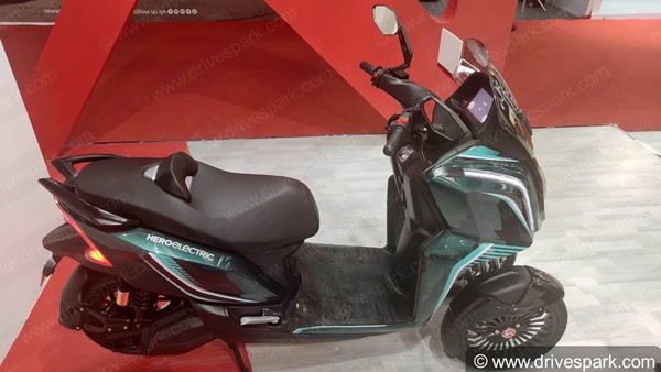 ஆட்டோ எக்ஸ்போவில் அசத்தும் ஹீரோவின் மூன்று சக்கர எலெக்ட்ரிக் ஸ்கூட்டர்!