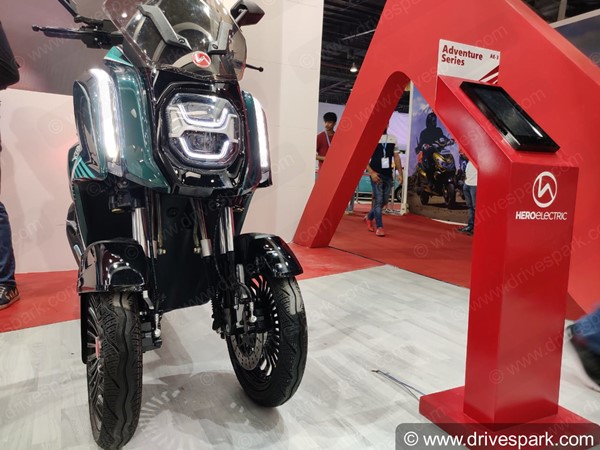 ஆட்டோ எக்ஸ்போவில் அசத்தும் ஹீரோவின் மூன்று சக்கர எலெக்ட்ரிக் ஸ்கூட்டர்!