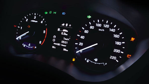 ஹூண்டாய் ஐ20 ஆக்டிவ் காரின் விற்பனை தற்காலிகமாக நிறுத்தமா..?