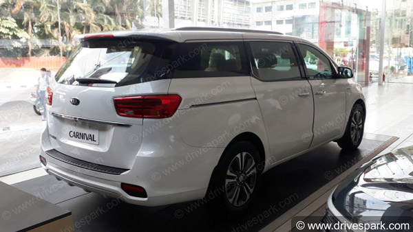 ஆட்டோ எக்ஸ்போ 2020: காரா..? உல்லாச கப்பலா..? என சந்தேகத்தை ஏற்படுத்திய கியா கார்னிவல் இந்தியாவில் அறிமுகம்...