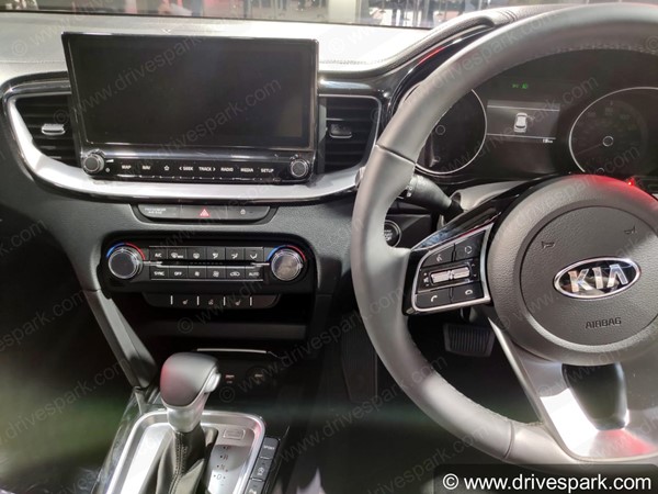 விரைவில் இந்தியாவில் களமிறங்கும் கியா எக்ஸீட்... ஆட்டோ எக்ஸ்போவில் முழு தரிசனம்... சிறப்பு தகவல்!