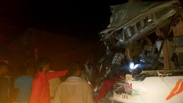 19 பேரின் உயிர்களை காவு வாங்கிய அவினாசி சாலை விபத்து... நடந்தது என்ன?