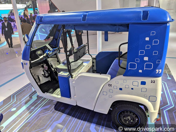 சோலார் மேற்கூரையுடன் அறிமுகமான மஹிந்திரா ட்ரியோ மின்சார ஆட்டோ... சார்ஜ் ஸ்டேஷனே தேவையில்லை..! சோலார் மேற்கூரையுடன் அறிமுகமான மஹிந்திரா ட்ரியோ மின்சார ஆட்டோ... சார்ஜ் ஸ்டேஷனே தேவையில்லை..!