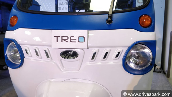 சோலார் மேற்கூரையுடன் அறிமுகமான மஹிந்திரா ட்ரியோ மின்சார ஆட்டோ... சார்ஜ் ஸ்டேஷனே தேவையில்லை..! சோலார் மேற்கூரையுடன் அறிமுகமான மஹிந்திரா ட்ரியோ மின்சார ஆட்டோ... சார்ஜ் ஸ்டேஷனே தேவையில்லை..!