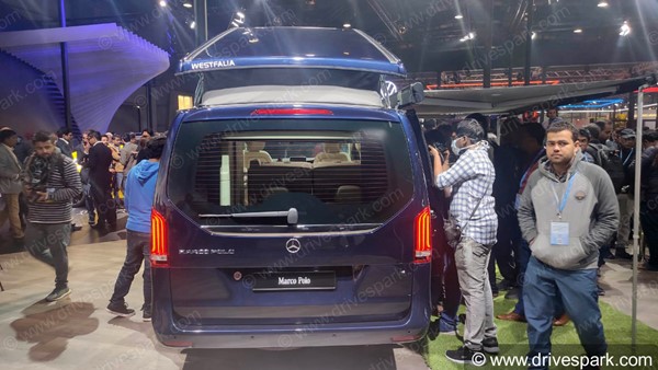 படுக்கை வசதியுடன் புதிய மெர்சிடிஸ் பென்ஸ் கார் விற்பனைக்கு அறிமுகம்!