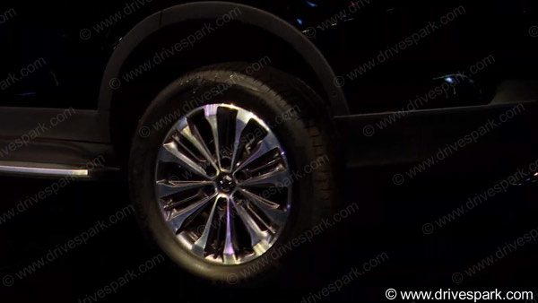 பிரம்மாண்டம்... டொயோட்டா பார்ச்சூனர் காரை பயமுறுத்தும் க்ளோஸ்டர்... இந்தியாவில் கெத்தாக அறிமுகம்!