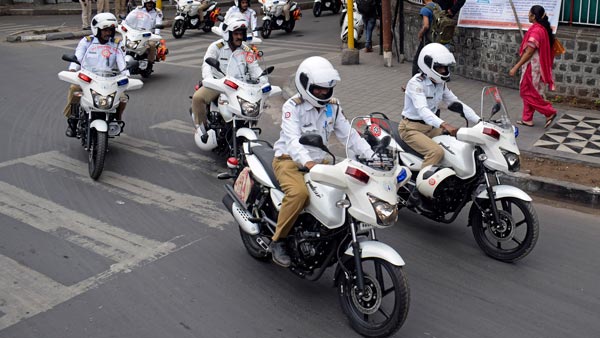 ஹெட்லைட் - நம்பர் பிளேட்போல் இனி பைக்குகளில் இதுவும் கட்டாயம்... விரைவில் அறிமுகமாகிறது புதிய விதி..! ஹெட்லைட் - நம்பர் பிளேட்போல் இனி பைக்குகளில் இதுவும் கட்டாயம்... விரைவில் அறிமுகமாகிறது புதிய விதி..!