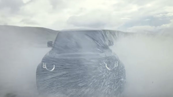 நீங்கள் ஆவலோடு காத்திருக்கும் பிரபல ஹீரோவின் படத்திற்காக கடும் பயிற்சியில் லேண்ட் ரோவர் டிஃபெண்டர்... எந்த படம் தெரிஞ்சா ஆச்சரியப்படுவீங்க..!