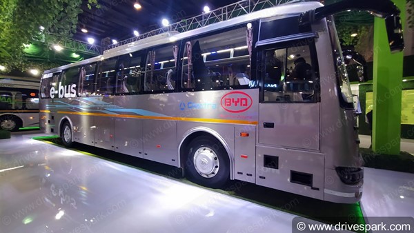இந்தியாவின் முதல் எலெக்ட்ரிக் ஆம்னி சொகுசு பஸ்