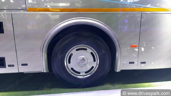 இந்தியாவின் முதல் எலெக்ட்ரிக் ஆம்னி சொகுசு பஸ்