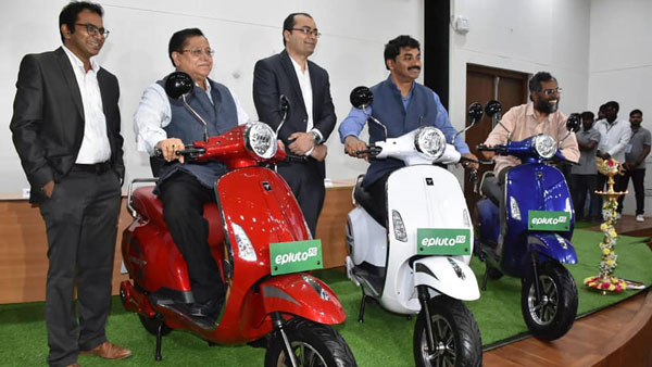 ஹைதராபாத் ஐஐடி மாணவர்கள் உருவாக்கிய அதிவேக மின்சார ஸ்கூட்டர்... இதன் விலை எவ்வளவு தெரியுமா..?