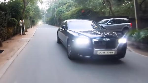 ரூ. 6 கோடி விலையுள்ள ரோல்ஸ் ராய்ஸ் காருக்கு ஒரு நாள் முதலாளியான சாதாரண இளைஞன்.. ஒரு நாள் உரிமையாளர் கதை..! ரூ. 6 கோடி விலையுள்ள ரோல்ஸ் ராய்ஸ் காருக்கு ஒரு நாள் முதலாளியான சாதாரண இளைஞன்.. ஒரு நாள் உரிமையாளர் கதை..!