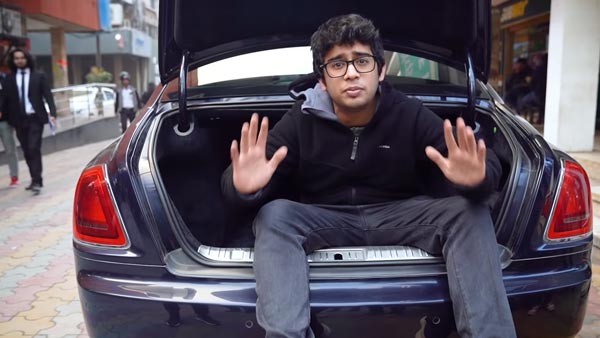 ரூ. 6 கோடி விலையுள்ள ரோல்ஸ் ராய்ஸ் காருக்கு ஒரு நாள் முதலாளியான சாதாரண இளைஞன்.. ஒரு நாள் உரிமையாளர் கதை..! ரூ. 6 கோடி விலையுள்ள ரோல்ஸ் ராய்ஸ் காருக்கு ஒரு நாள் முதலாளியான சாதாரண இளைஞன்.. ஒரு நாள் உரிமையாளர் கதை..!