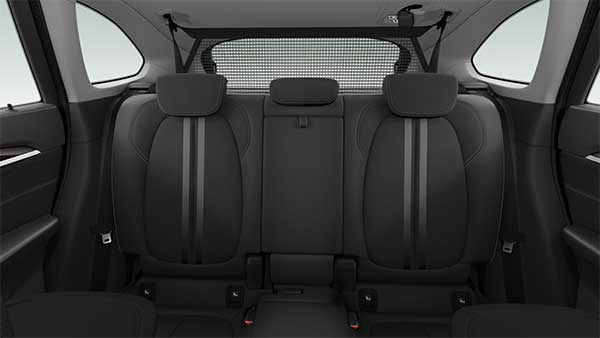 பென்ஸ் ஜிஎல்ஏ காருக்கு செம்ம டஃப்... குறைந்த விலை எக்ஸ்1 சொகுசு காரை களமிறக்கிய பிஎம்டபிள்யூ...