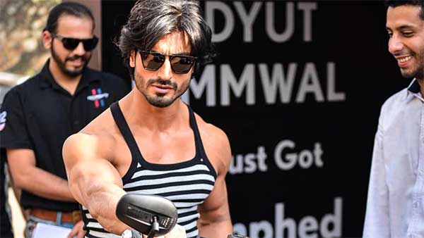 துப்பாக்கி பட வில்லன் வாங்கிய பல லட்சம் விலையுள்ள பைக்... அம்மாடியோ இந்த விலைக்கு காரையே வாங்களாமே..!