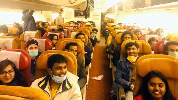 ஏர் இந்தியா செய்த துணிச்சலான காரியம்... வெளிநாடுகளில் தவித்த இந்தியர்களை மீட்டதில் வெளிவராத தகவல்