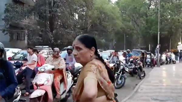 சாதாரண பள்ளி ஆசிரியரை புகழ்ந்து தள்ளிய பெரும் தொழிலதிபர் ஆனந்த் மஹிந்திரா... எதற்காக தெரியுமா?