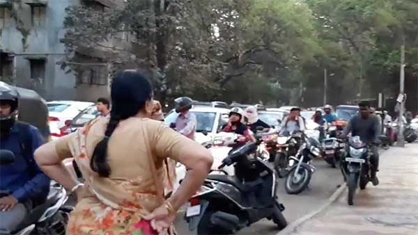 சாதாரண பள்ளி ஆசிரியரை புகழ்ந்து தள்ளிய பெரும் தொழிலதிபர் ஆனந்த் மஹிந்திரா... எதற்காக தெரியுமா?