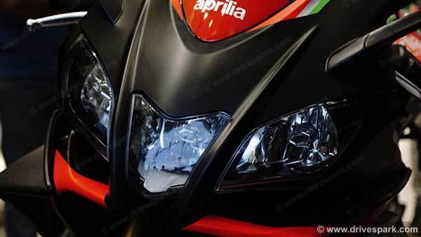 இந்தியாவின் முதல் ஏப்ரிலியா ஆர்எஸ்வி4 1100 ஃபேக்டரி மாடல் வாடிக்கையாளருக்கு டெலிவிரி!