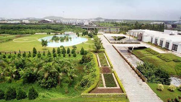 கொரோனாவிற்கு எதிரான போராட்டம்.. ஒன்றல்ல, இரண்டல்ல ரூ.100 கோடியை வாரி வழங்கும் பஜாஜ்.. ரியல் லைஃப் ஹீரோ..