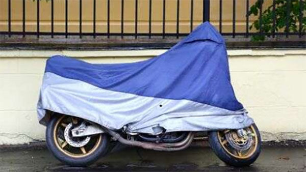 21 நாள் தேசிய ஊரடங்கு.. பயன்படின்றி நிற்கும் டூ-வீலர்கள்! வைரஸ் தொற்றை தவிர்க்க என்ன செய்ய வேண்டும்?