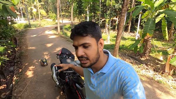 கொரோனாவால் விலையுயர்ந்த பைக்கை இழந்த இளைஞர்.. வேதனையில் இருந்தவருக்கு அடித்த அதிர்ஷ்டம்.. என்ன தெரியுமா!