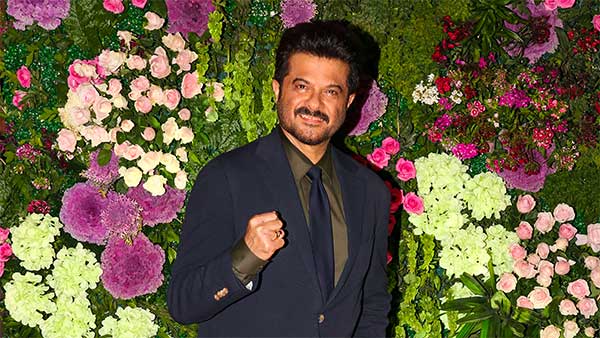 விலையுயர்ந்த சொகுசு காருக்கு பதிலாக நானோ காரை பயன்படுத்தும் பிரபல நடிகை... இவர் மட்டுமே இந்த லிஸ்ட்ல இல்லை..!