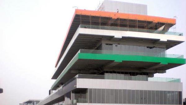 நிபந்தனையுடன் கொரோனோ முகாமாக மாறும் இந்தியாவின் முதல் ஃபார்முலா 1 ரேஸ் டிராக்... நீதிமன்றம் அதிரடி!