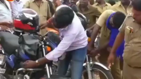 பைக் ஓனரை வைத்தே மின் விளக்கை உடைத்த ஈரோடு போலீஸ்.. அதிரடிக்கான காரணம் தெரிஞ்சா ஷாக் ஆய்டுவீங்க!