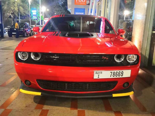 இந்தியாவில் சுற்றி திரியும் வெளிநாட்டு பதிவெண்ணுடைய ஆடம்பர கார்கள்... அம்பானியிடமே இம்மாதிரியான அரிய கார்கள் இல்லையாம்...