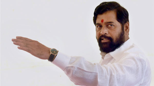 உயிரை துச்சமென நினைத்து துணிச்சலாக களத்தில் இறங்கிய 25 பெண்கள்.. சூடுபிடிக்கும் கொரோனாவிற்கு எதிரான போராட்டம்..