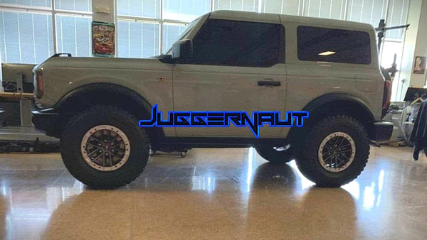 அறிமுகத்திற்கு முன்னரே இணையத்தில் கசிந்த ஃபோர்டு புரோன்கோ எஸ்யூவியின் புகைப்படம்... மலைத்துபோன ஜீப்..!