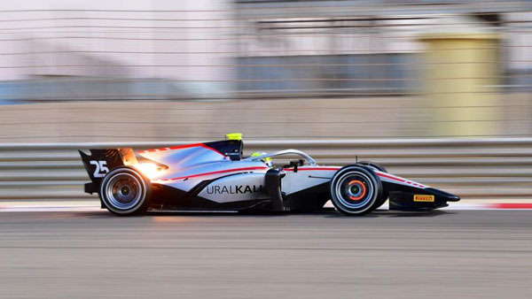 கொரோனா வைரஸ் அச்சம்: பார்வையாளர்கள் இல்லாமல் நடக்கும் ஃபார்முலா-1 பந்தயம்!