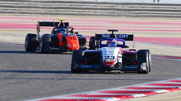 கொரோனா வைரஸ் அச்சம்: பார்வையாளர்கள் இல்லாமல் நடக்கும் ஃபார்முலா-1 பந்தயம்!