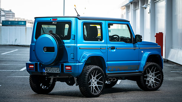 மெர்சிடிஸ் பென்ஸ் ஜி வேகன் காராக மாறிய சுசுகி ஜிம்னி.. மாருதி விரைவில் இந்தியாவில் அறிமுகம் செய்ய இருக்கும் கார் இதுதான்...